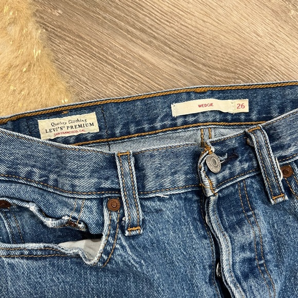 Levi’s premium button fly wedgie jeans - Picture 5 of 5